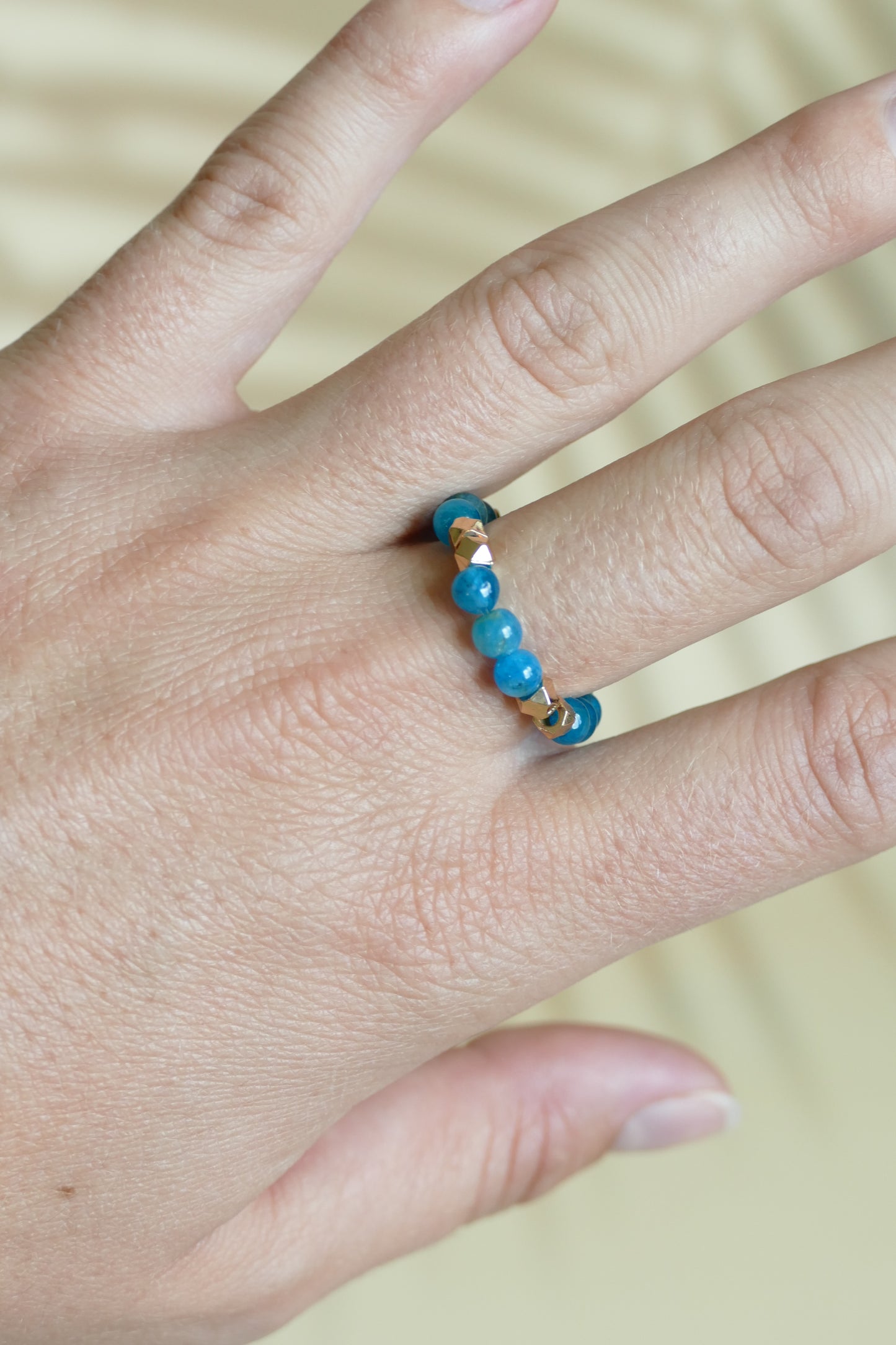 Apatite Gemstone Bead Elastic Ring