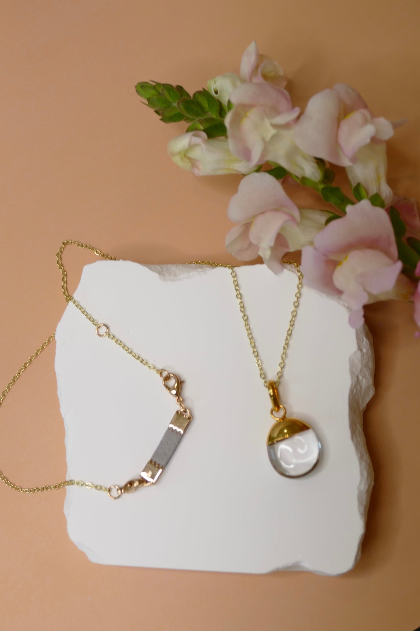 Polished Clear Quartz Diffusing Necklace