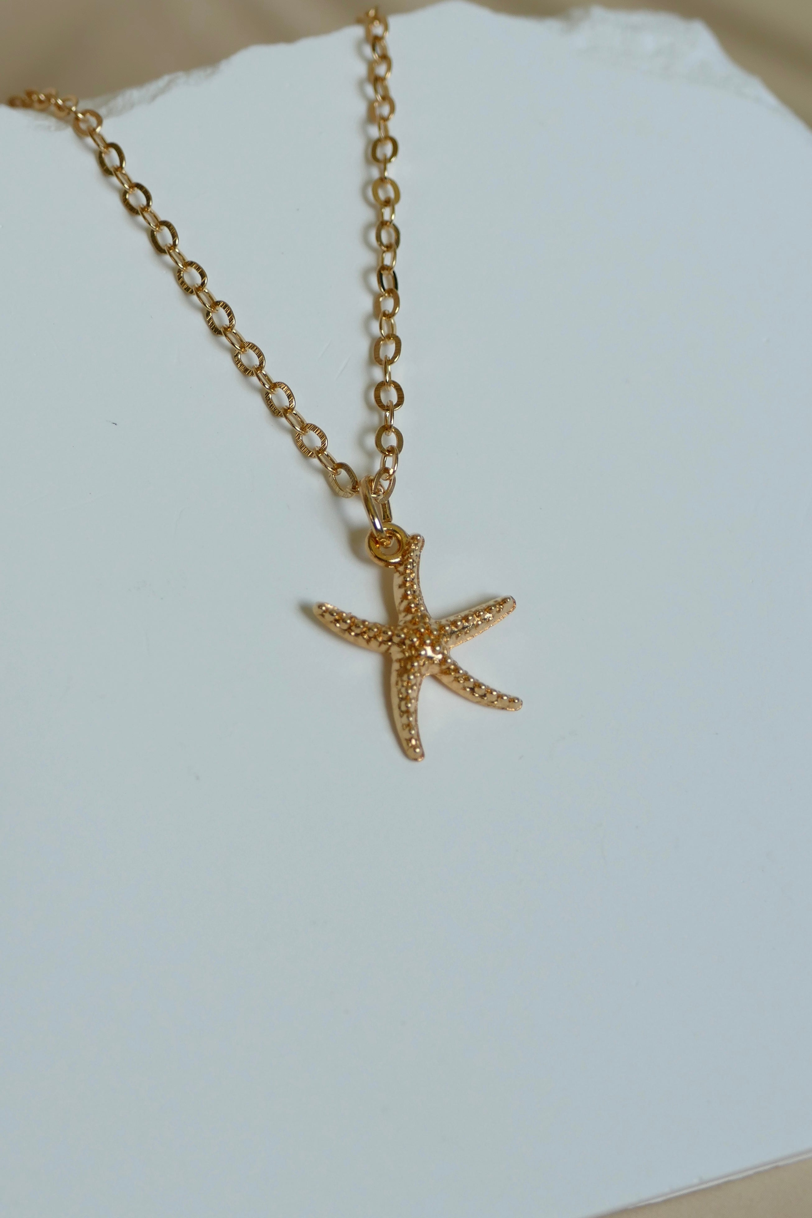 Summer Ocean’s Starfish Diffusing Necklace