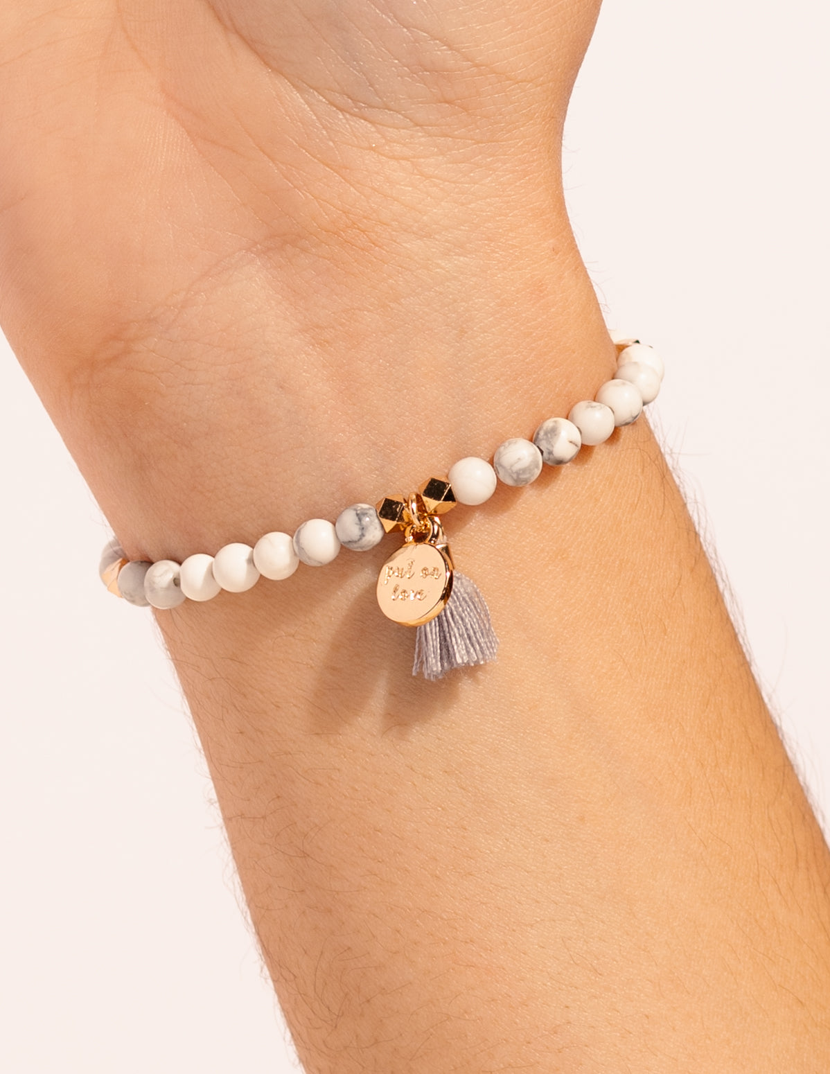 White Howlite Bead Diffusing Bracelet - Put on Love Designs