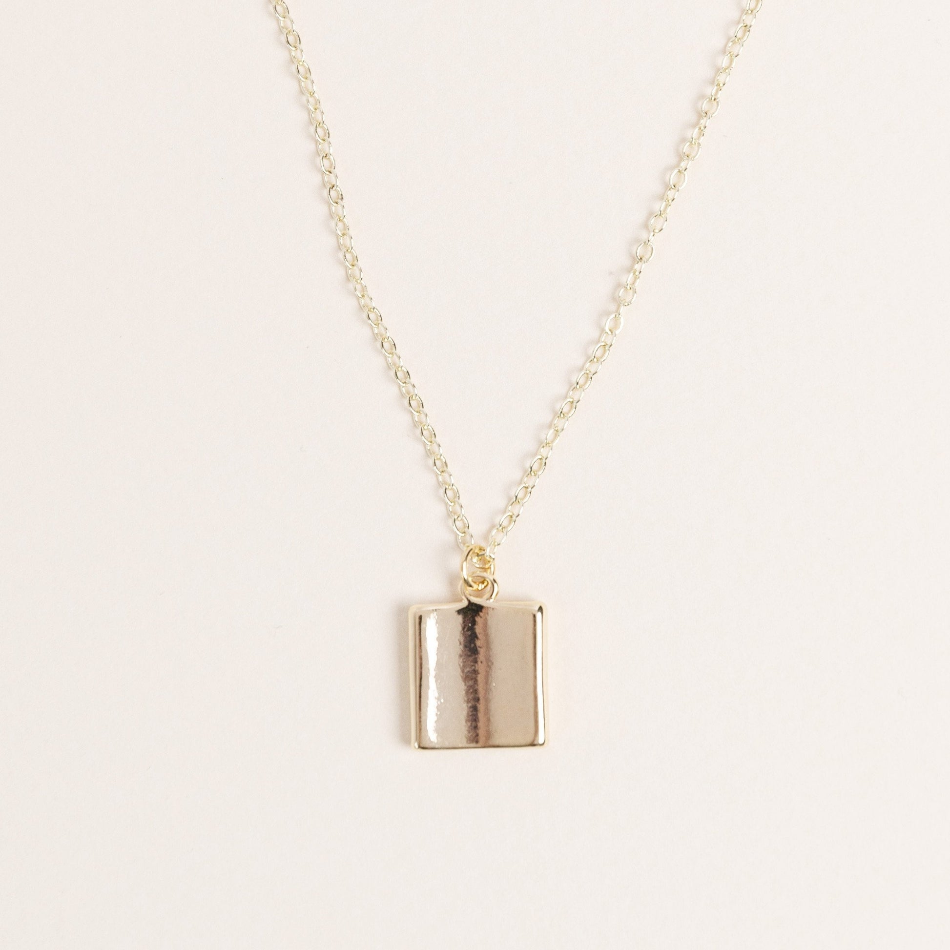 Minimalist Locket Diffuser Necklace - Put on Love Designs