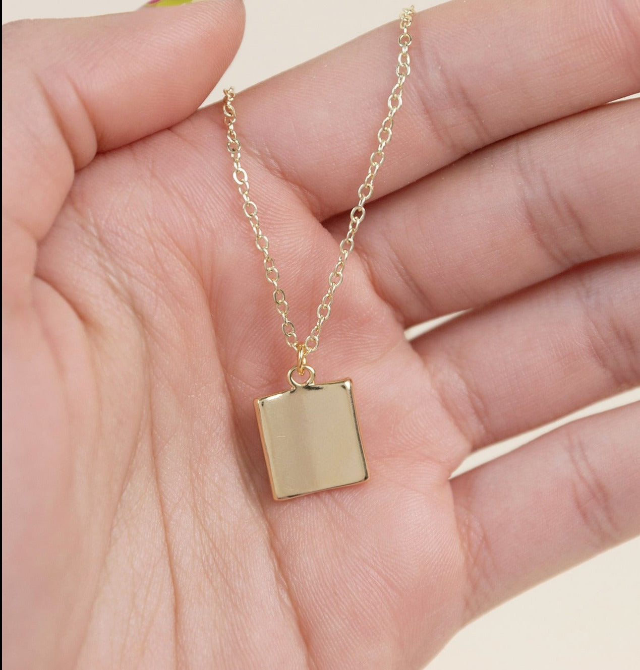 Minimalist Locket Diffuser Necklace - Put on Love Designs